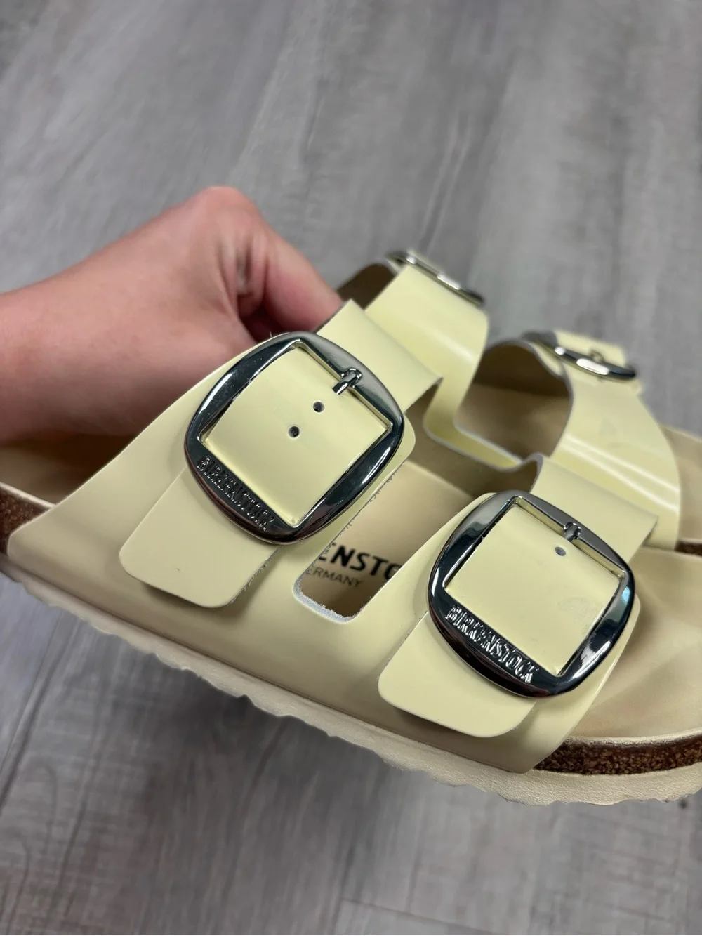 Birkenstock Arizona Big Buckle sandals glossy yellow patent leather size 39 - Picture 9 of 9